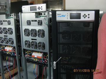Le serie nere 3 di E sincronizzano il gruppo di continuità online UPS di UPS 15-400kva