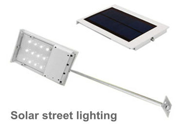 Innaffi l'UL del CE solare ROHS di Dimmable 110V 220V 6500K dell'iluminazione pubblica di induzione della prova